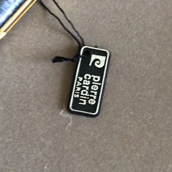 Pierre Cardin writing pen - Picture 2 of 4